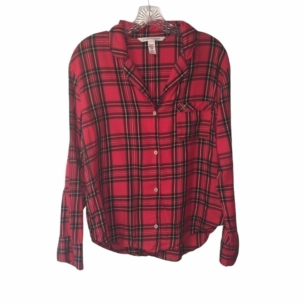 3/$21 Victoria’s Secret Plaid Button Down Blouse